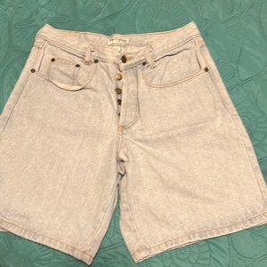 Guess jeans 2,doesn’t mean real size 2 for sure. Vintage 90’s era never worn